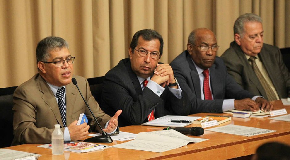 Empresarios se reúnen con la Comisión Presidencial para la Asamblea Nacional Constituyente