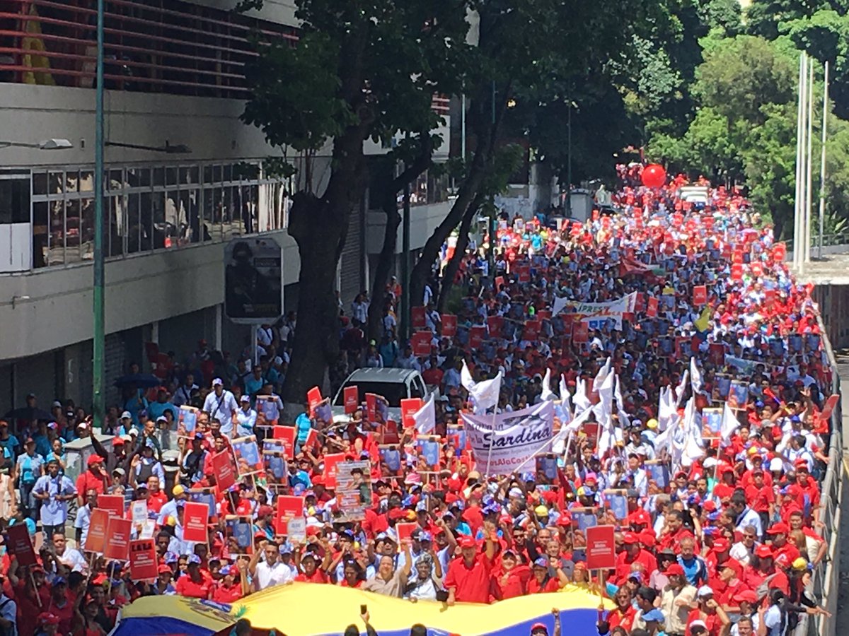 Oficialistas marchan hasta Miraflores este sábado