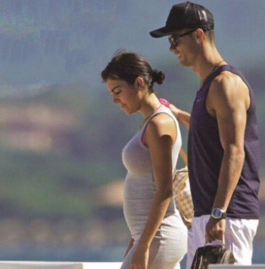 Una imagen confirma que Cristiano Ronaldo y su novia se convertirán en padres