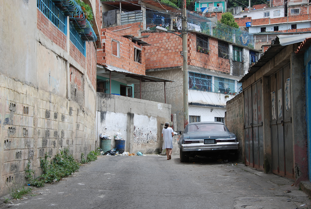 4 autobuses cubren el barrio José Gregorio Hernández