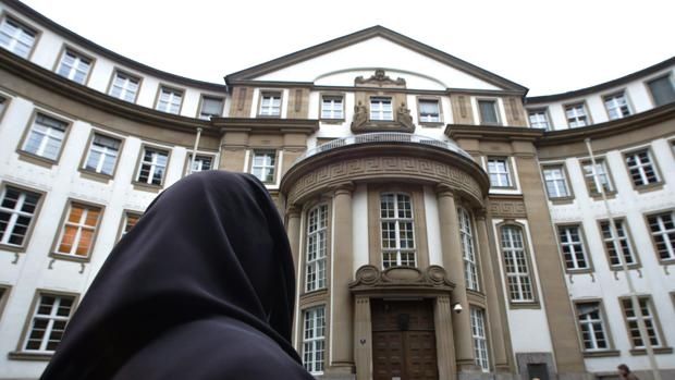 Adolescente fue hallada culpable de terrorismo en Dinamarca