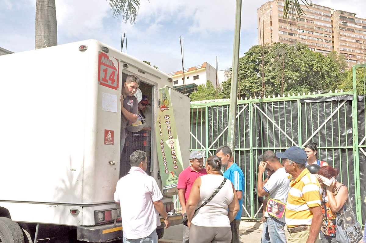 Nuevo sueldo se convertirá en sal y agua