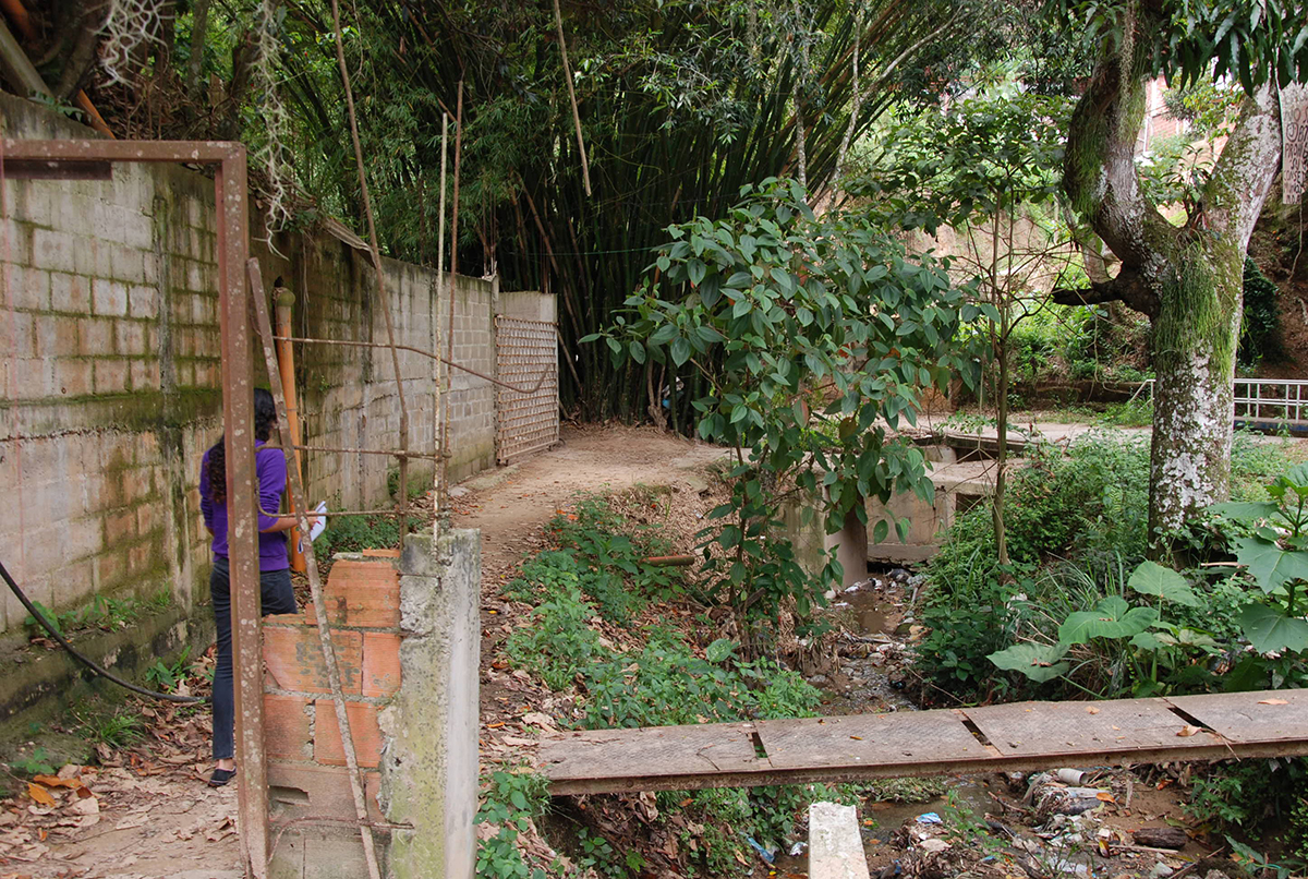 Urge canalización de quebrada en Los Bambú