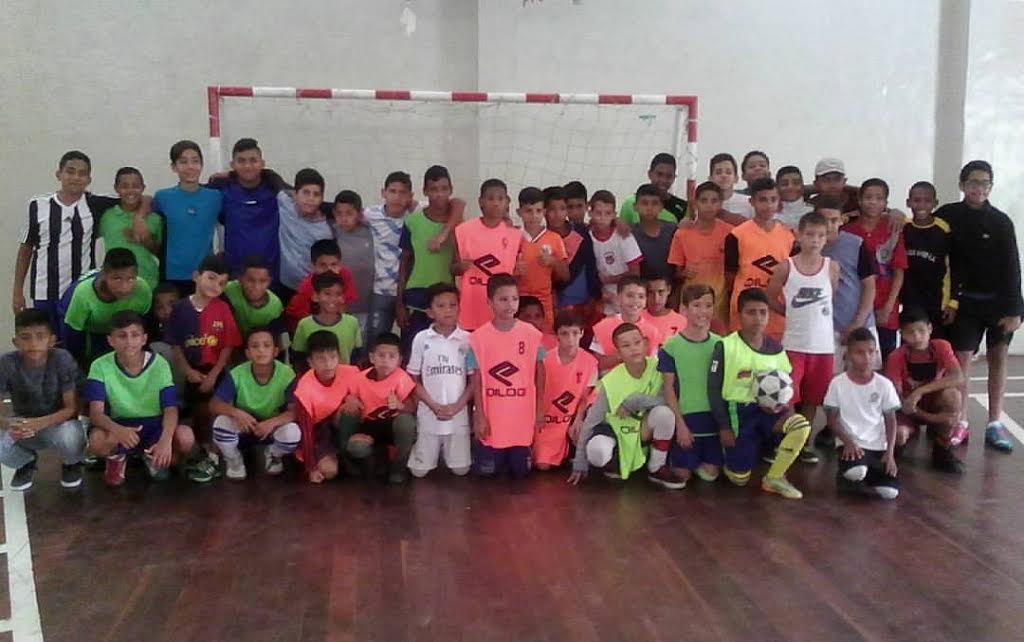 Las practicas de futsal son en la Esguarnac
