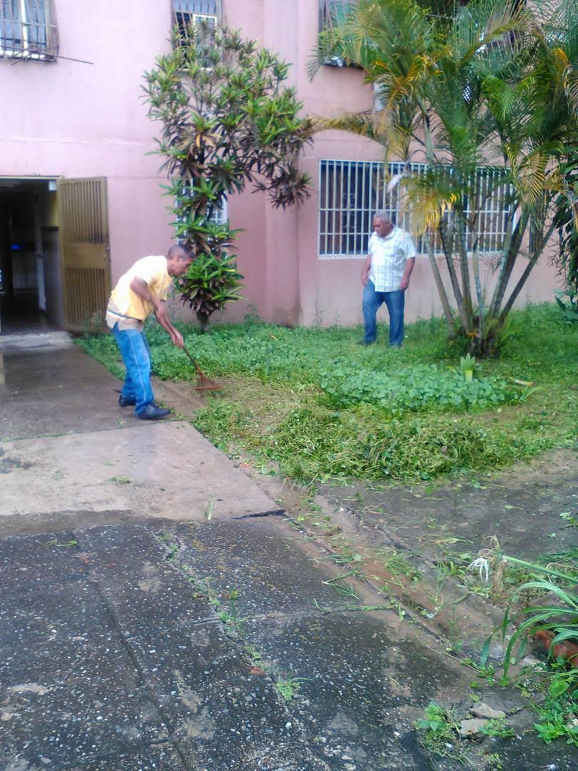 Recuperan espacios en Urbanización Simón Bolívar de Los Teques