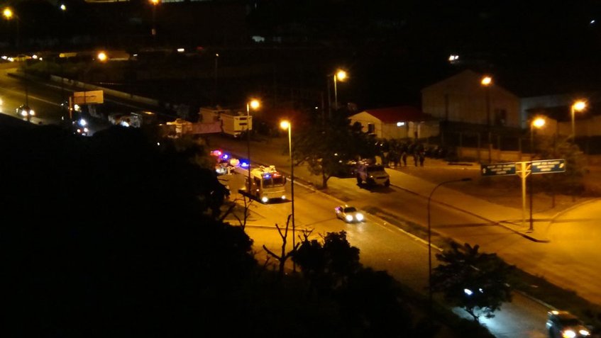 Dispersan a manifestantes en el oeste de Caracas la noche de este sábado