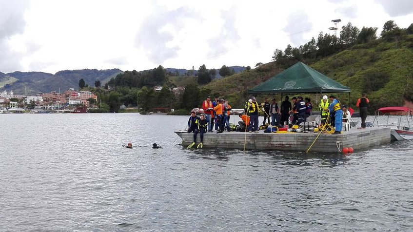 Hallan última víctima de naufragio de barco turístico en Colombia