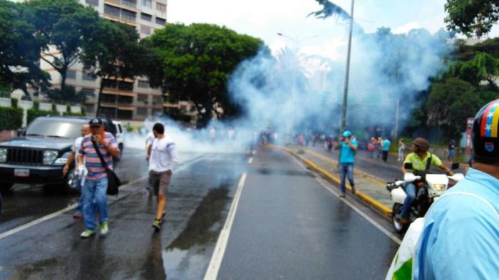 GN dispersa manifestantes opositores en Montalbán