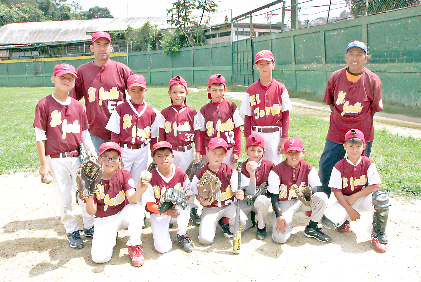 Catiritos de El Jarillo campeones del beisbol pre infantil Criollitos