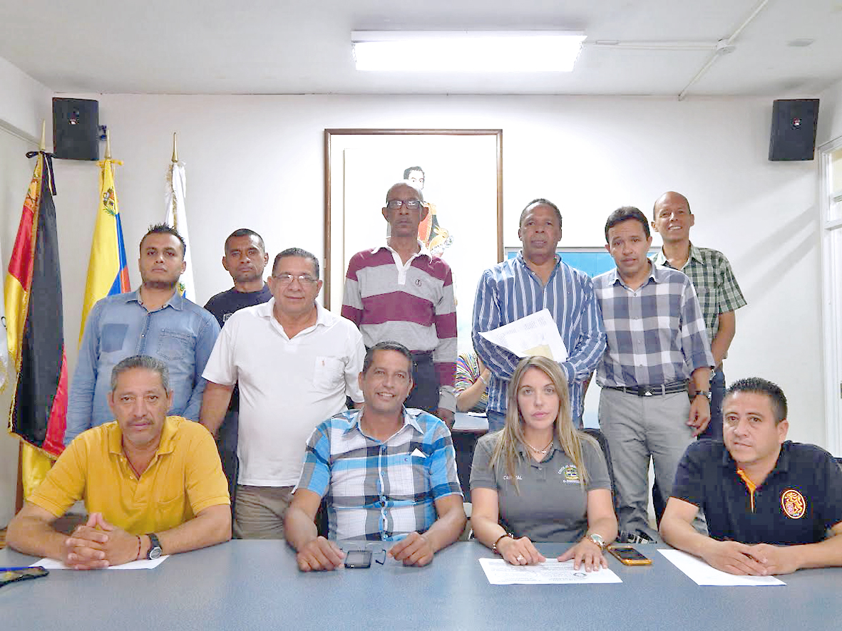 Conforman comando en rechazo a la Constituyente