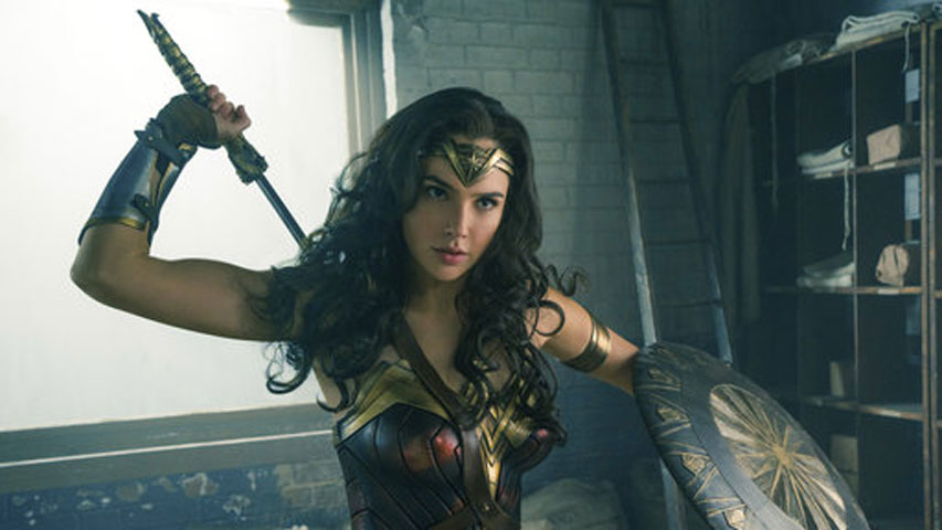 “Wonder Woman” debuta con 100,5 millones