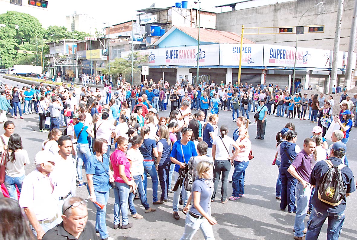 Docentes estadales se movilizarán hoy hasta La Cascada