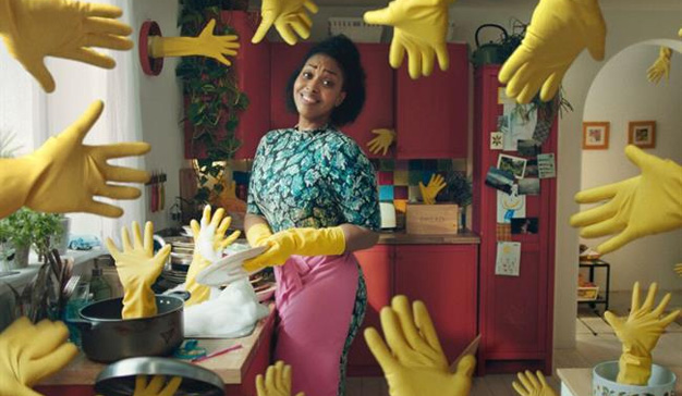 Este anuncio musical le recordará por qué odias lavar los platos a mano