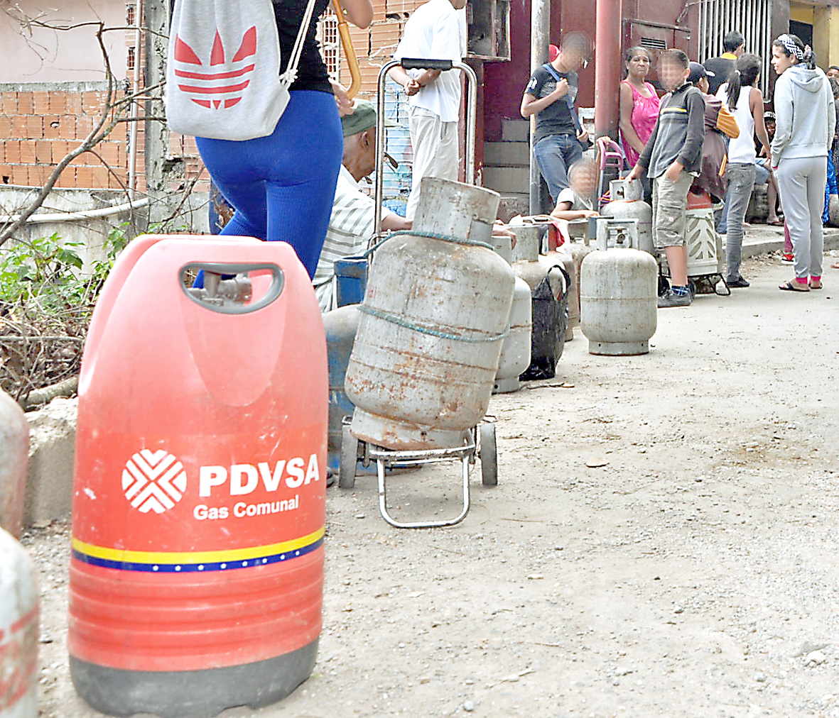 Denuncian irregularidades en distribución de gas en Carrizal