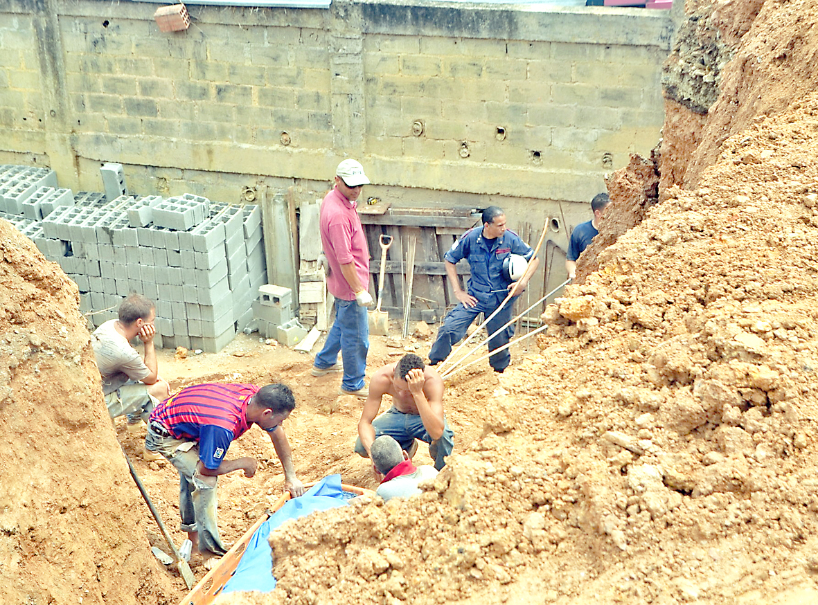 Obrero muere tapiado en El Vigía