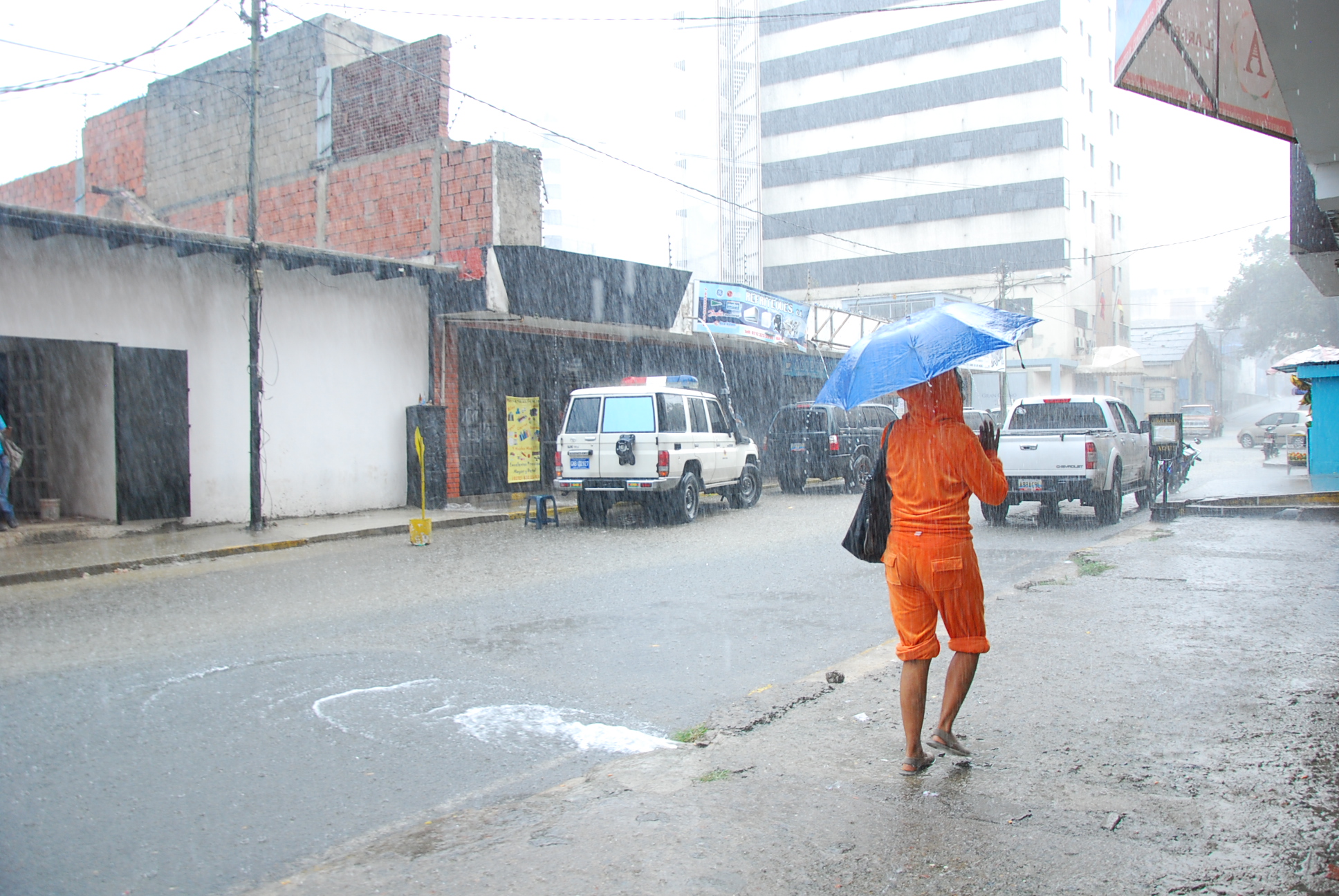Aguacero afectó casas en los Altos