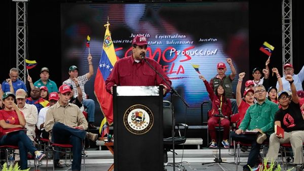 Maduro solicita mediación del papa Francisco en Venezuela