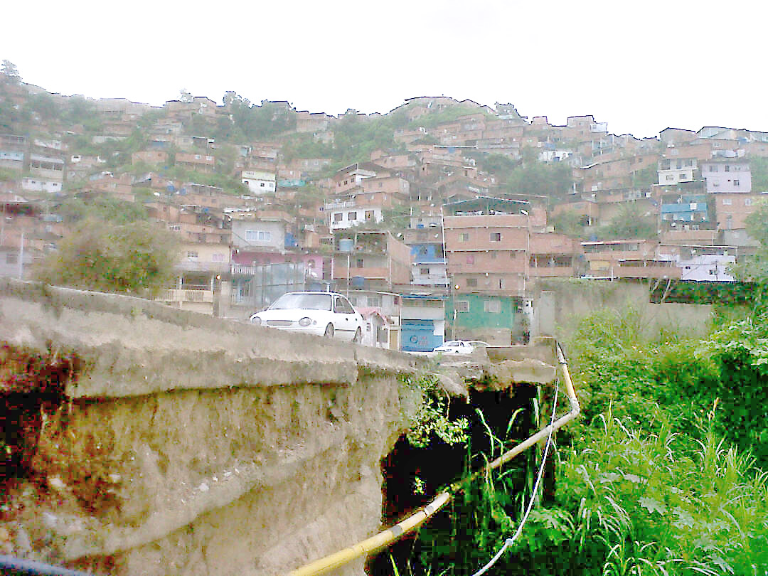 A punto de caer puente de La Fosforera