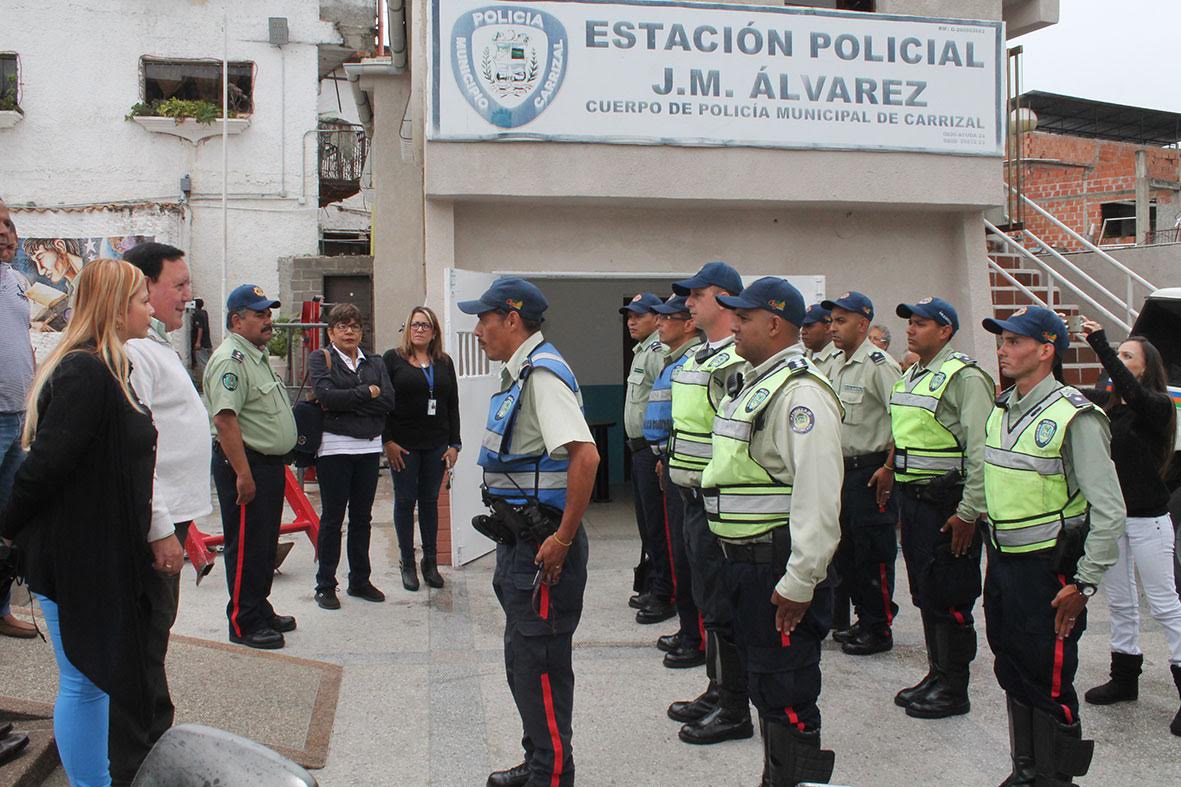 Alcalde José Luis Rodríguez reactiva módulo policial en José Manuel Álvarez