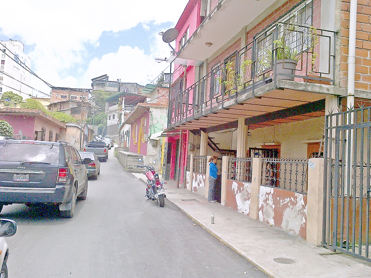 Callejón Ricaurte requiere destape de colectores