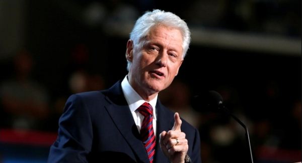 Bill Clinton expresó estar feliz de ver a Leopoldo López con su familia