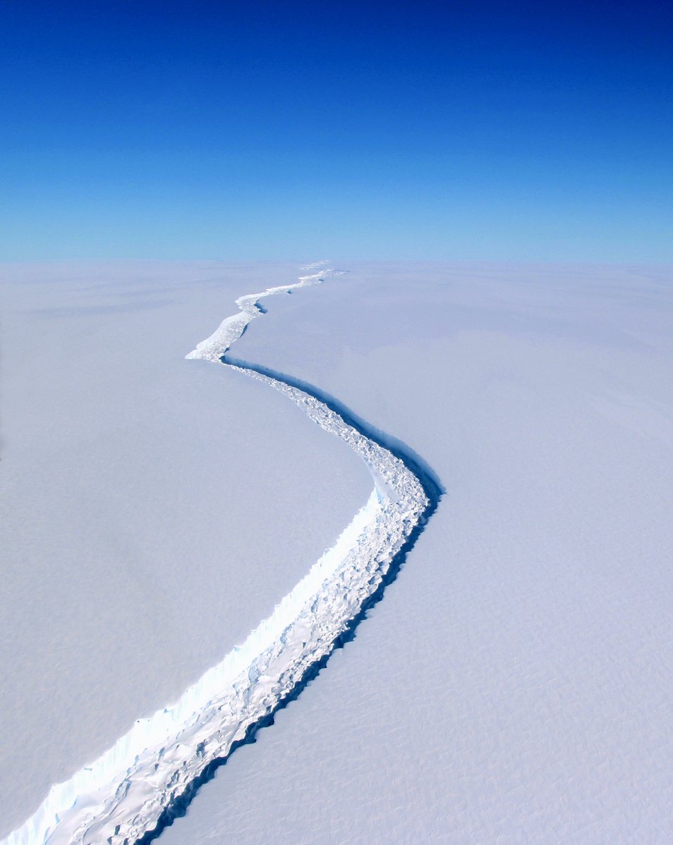 Uno de los mayores icebergs de la historia, 10 veces el tamaño de Madrid, acaba de separarse de la Antártida