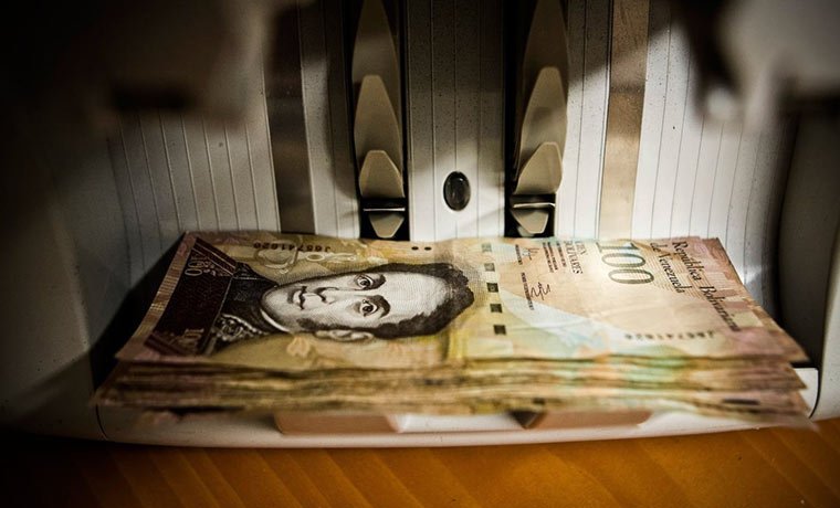 Prorrogan vigencia del billete de 100 bolívares hasta el 20 de septiembre