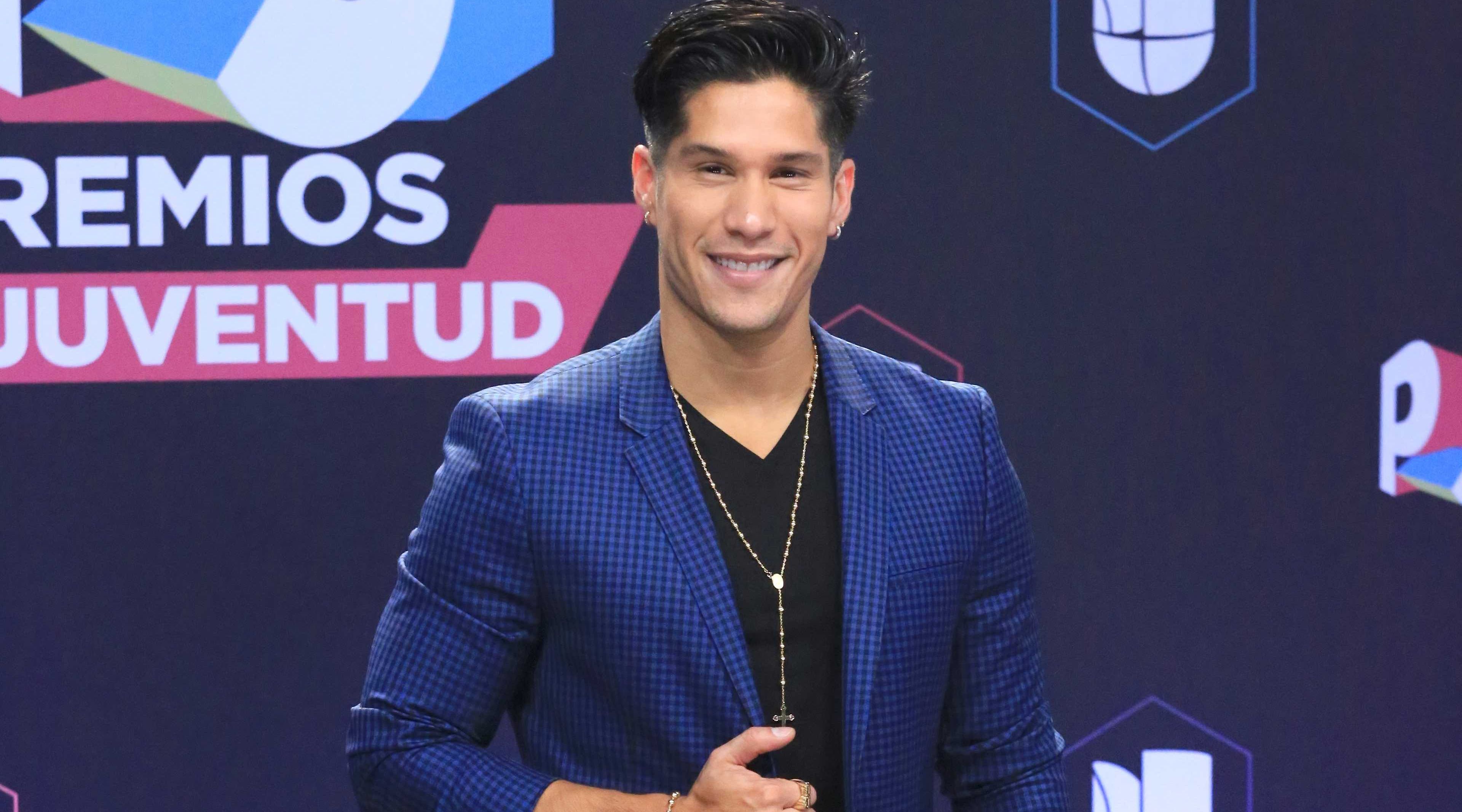 Chyno Miranda es el embajador de la Semana de la Moda Masculina de NY