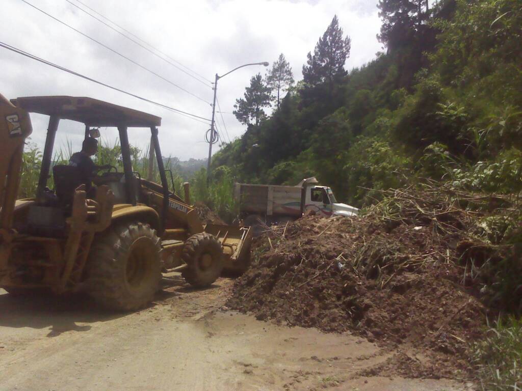 100 casas afectadas y 50 derrumbes por lluvias