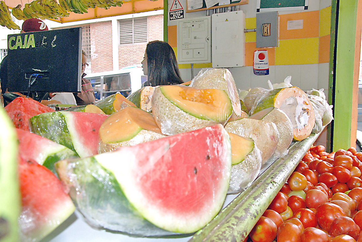 Padres invierten un platero en merienda de sus hijos