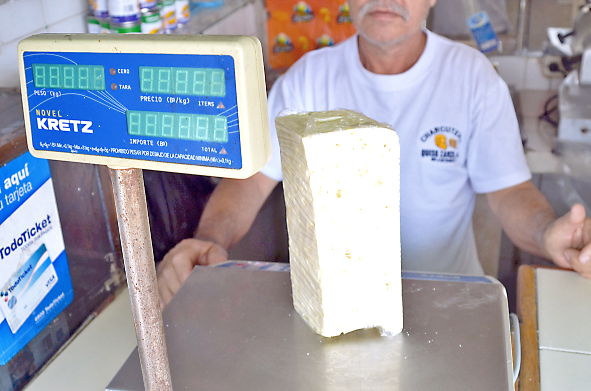 El queso duro sigue siendo el más adquirido