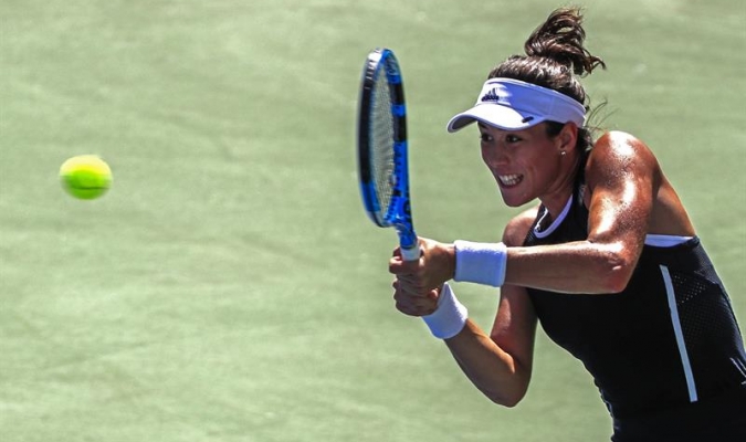 Muguruza resiste a Kuznetsova para llegar a semifinales