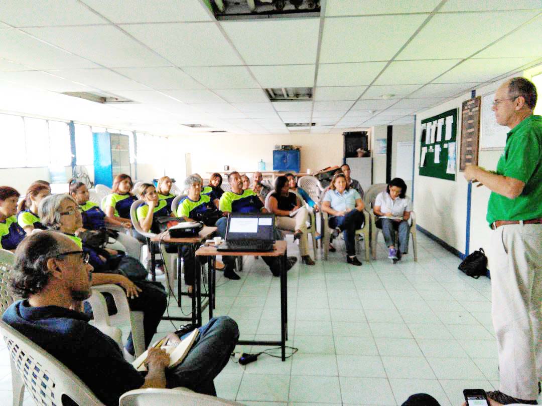 Equipos pedagógicos de Educación Miranda evaluaron año escolar