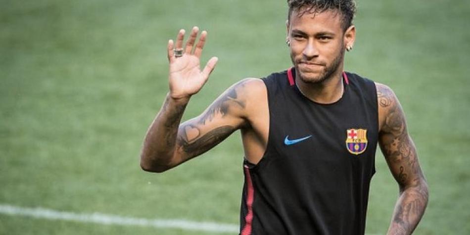 Neymar le anunció a sus compañeros del FC Barcelona que se va al PSG