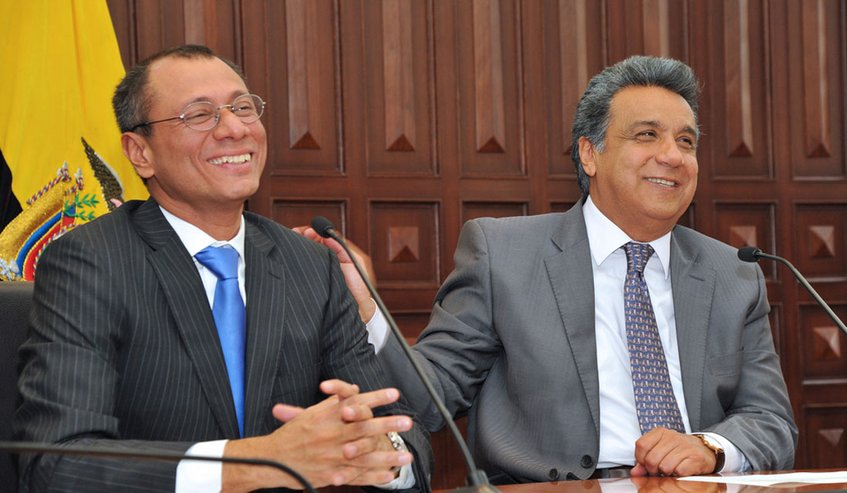 Presidente de Ecuador retiró funciones a su vicepresidente
