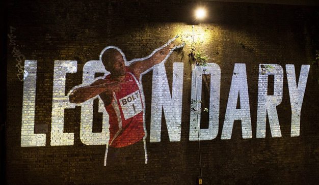 Usain Bolt corre en las fachadas de Londres en una tecnológica campaña de Virgin Media