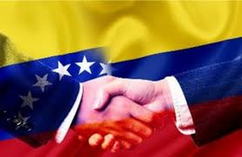 Venezolanos reciben permiso especial de permanencia en Colombia