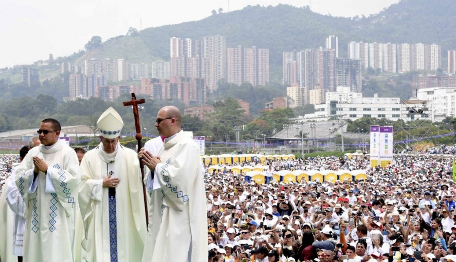 Papa Francisco llama a la Iglesia a dejar las comodidades y renovarse