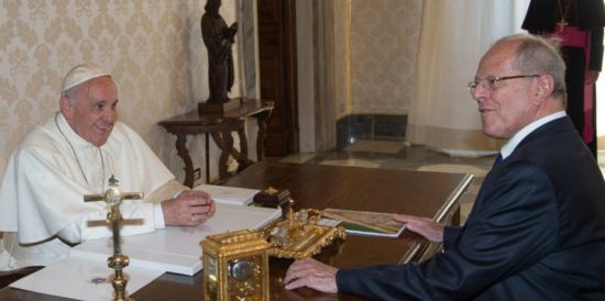 Papa Francisco y presidente de Perú abordarán situación de Venezuela