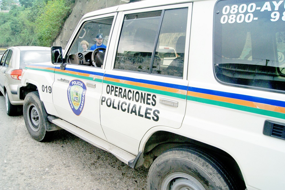 Detenidos cinco efectivos de Policarrizal