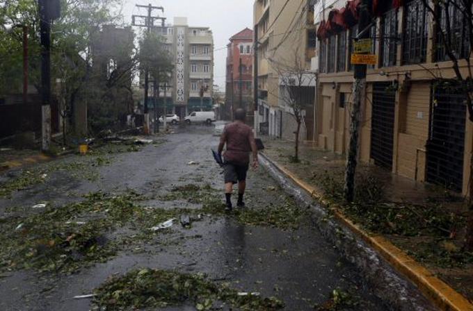 Extendieron indefinidamente toque de queda en Puerto Rico tras paso de María