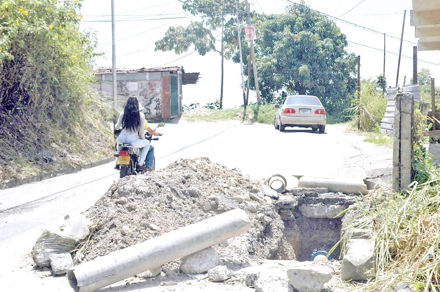 Hidrocapital dejó escombros  en La Macarena Sur