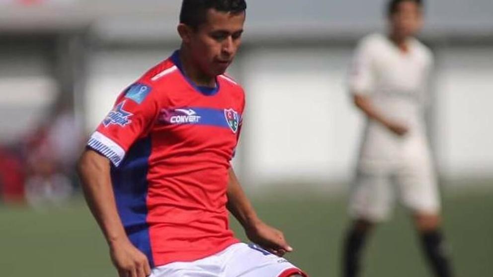 Osama Vinladen, el jugador de Perú que ha dejado estupefacto al mundo del fútbol