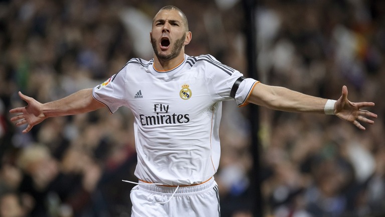 Real Madrid renueva a Benzema hasta el 2021