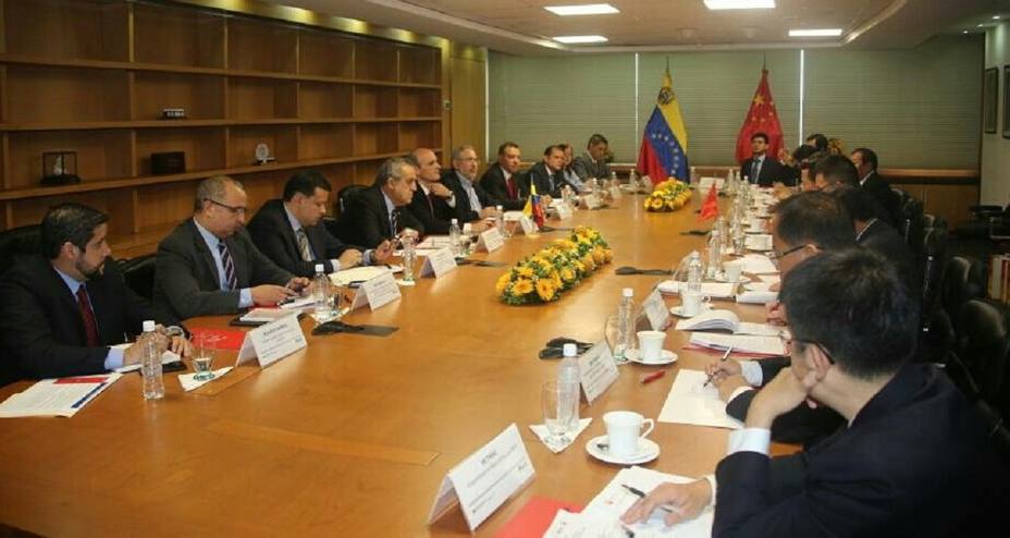 Venezuela y China evaluaron desarrollo de proyectos energéticos