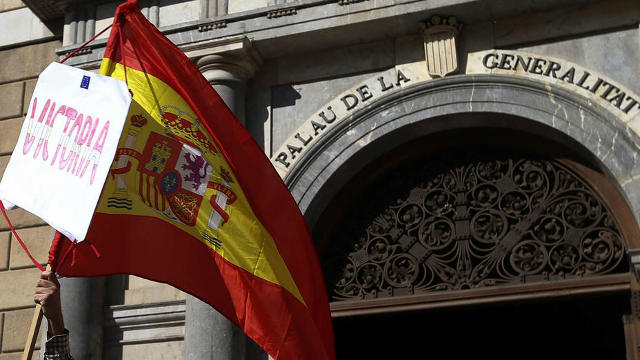 Expectación en Cataluña ante la toma de control por parte de Madrid