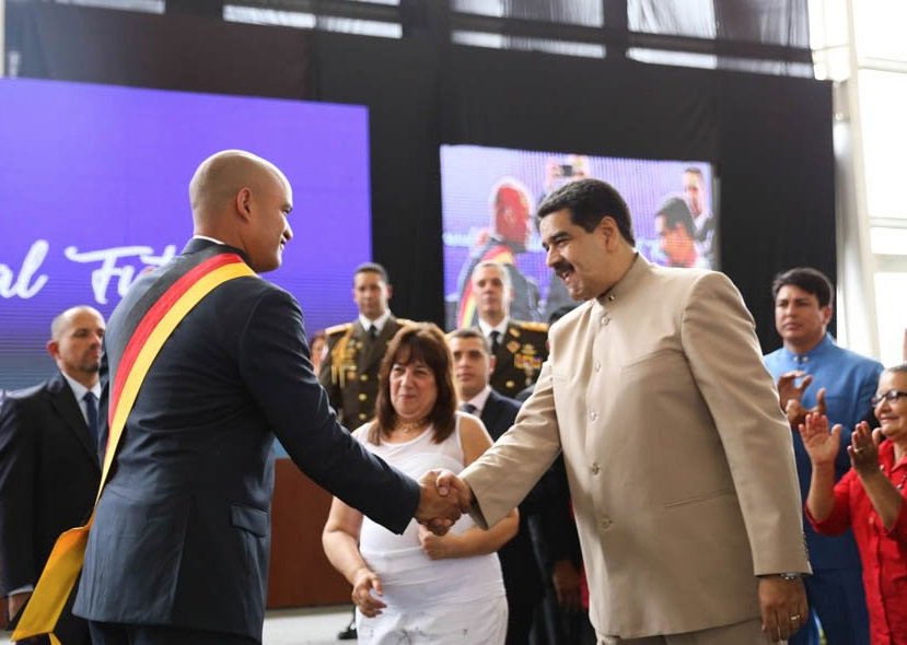 Maduro entregó competencias al gobernador de Miranda, Héctor Rodríguez