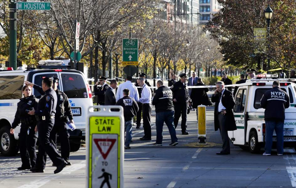 Reportan tiroteo y atropello masivo en parte baja de Manhattan