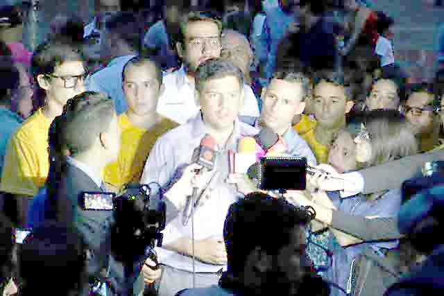 Ocariz llama a jóvenes a  incorporarse a la lucha electoral