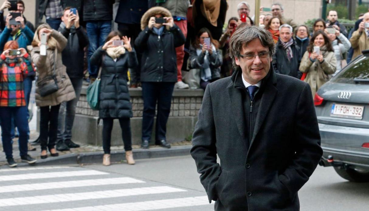 Puigdemont se entregó y quedó detenido en Bruselas